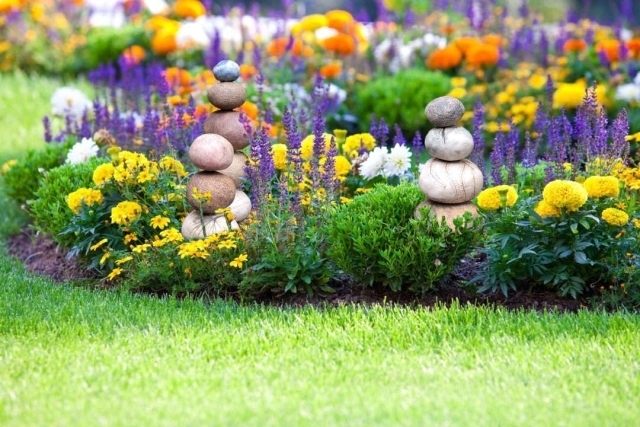 Ceramic Pebble Stacks